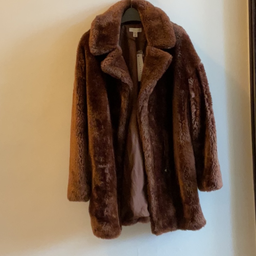 Women’s US size 4-6 Topshop Faux Fur Coat.